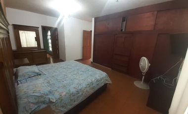 Linda casa amueblada en Fracc. Las Reynas muy amplia