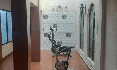 Linda casa amueblada en Fracc. Las Reynas muy amplia