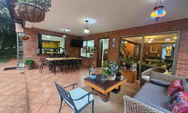 CASA EN  VENTA EN  LA CALERA  POBLADO MEDELLÍN.