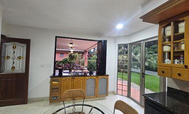 CASA EN  VENTA EN  LA CALERA  POBLADO MEDELLÍN.