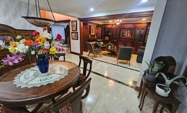 CASA EN  VENTA EN  LA CALERA  POBLADO MEDELLÍN.