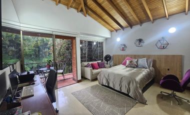CASA EN  VENTA EN  LA CALERA  POBLADO MEDELLÍN.
