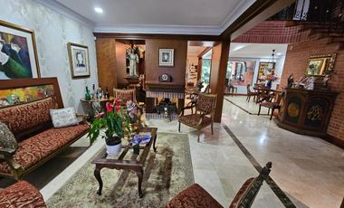 CASA EN  VENTA EN  LA CALERA  POBLADO MEDELLÍN.