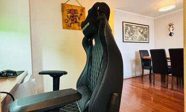 Se Vende 3 Dormitorios, Estacionamiento. Excelente Ubicación junto a Metro Irarrázaval