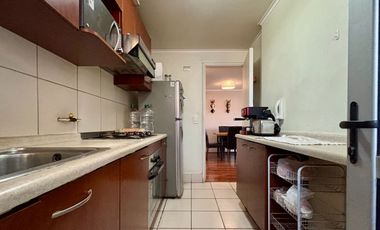 Se Vende 3 Dormitorios, Estacionamiento. Excelente Ubicación junto a Metro Irarrázaval