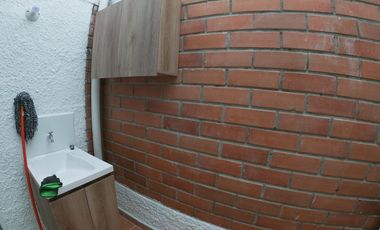 VENTA CASA CON 3  PLANTAS