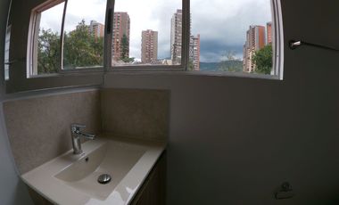 VENTA CASA CON 3  PLANTAS
