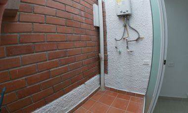 VENTA CASA CON 3  PLANTAS