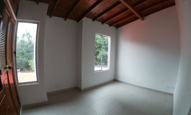 VENTA CASA CON 3  PLANTAS