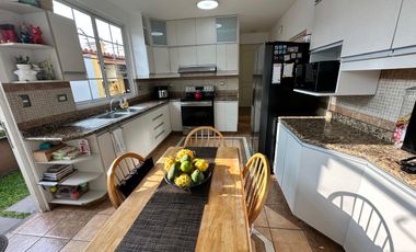 Venta de Casa en Condominio con piscina, terraza y jardín, en El Sol de La Molina, La Molina