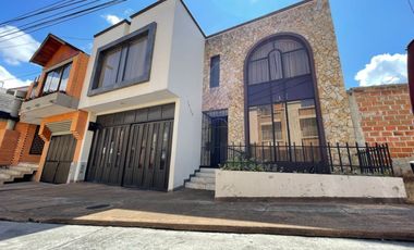 SE ARRIENDA CASA SAN IGNACIO