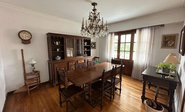 Avenida Bolivar casa a la venta.