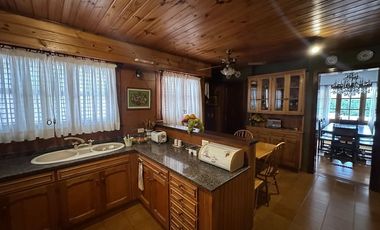 Avenida Bolivar casa a la venta.
