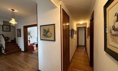 Avenida Bolivar casa a la venta.