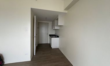 VISTA RECTO NEWLY TURN OVER FOR SALE