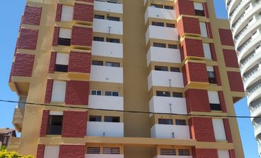 3 AMBIENTES  - VENTA - GESELL CENTRO - RECICLADO - VISTA AL MAR Y COCHERA