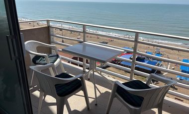 3 AMBIENTES  - VENTA - GESELL CENTRO - RECICLADO - VISTA AL MAR Y COCHERA