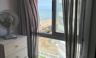 3 AMBIENTES  - VENTA - GESELL CENTRO - RECICLADO - VISTA AL MAR Y COCHERA