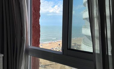 3 AMBIENTES  - VENTA - GESELL CENTRO - RECICLADO - VISTA AL MAR Y COCHERA
