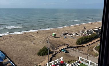 3 AMBIENTES  - VENTA - GESELL CENTRO - RECICLADO - VISTA AL MAR Y COCHERA