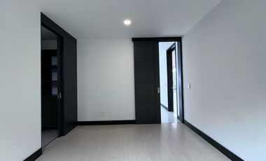 Casa en arriendo en Loma del Escobero, Envigado, Antioquia