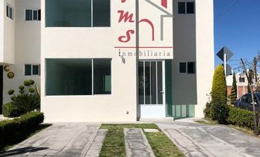 CASA EN RENTA FRACC. PARQUES DE LA HACIENDA, SAN LUIS MEXTEPEC EDOMEX