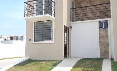 Casa de dos niveles con 3 habitaciones en fraccionamiento en Puerto Vallarta