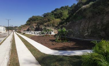 Casa de dos niveles con 3 habitaciones en fraccionamiento en Puerto Vallarta