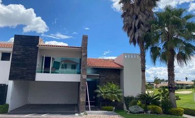 CASA EN RENTA CON VISTA AL CAMPO DE GOLF EN LA VISTA COUNTRY CLUB