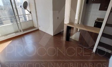 Arriendo departamento 2D 1B en Santiago Centro, límite con Ñuñoa, a pasos del metro Irarrázaval, con piscina, gimnasio y quinchos.