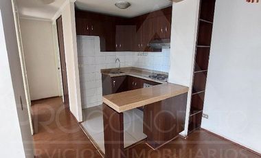 Arriendo departamento 2D 1B en Santiago Centro, límite con Ñuñoa, a pasos del metro Irarrázaval, con piscina, gimnasio y quinchos.