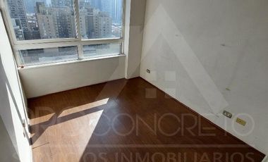 Arriendo departamento 2D 1B en Santiago Centro, límite con Ñuñoa, a pasos del metro Irarrázaval, con piscina, gimnasio y quinchos.