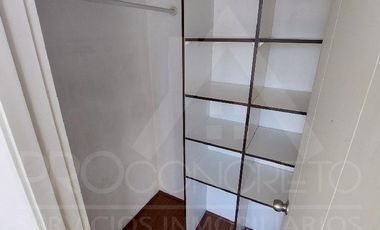 Arriendo departamento 2D 1B en Santiago Centro, límite con Ñuñoa, a pasos del metro Irarrázaval, con piscina, gimnasio y quinchos.