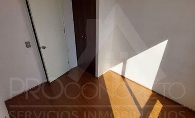 Arriendo departamento 2D 1B en Santiago Centro, límite con Ñuñoa, a pasos del metro Irarrázaval, con piscina, gimnasio y quinchos.