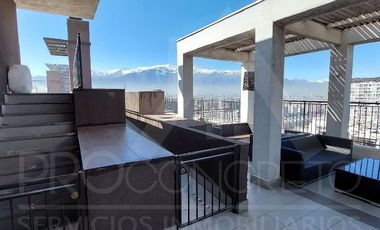 Arriendo departamento 2D 1B en Santiago Centro, límite con Ñuñoa, a pasos del metro Irarrázaval, con piscina, gimnasio y quinchos.