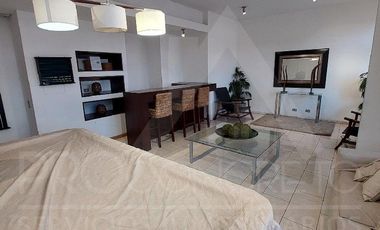 Arriendo departamento 2D 1B en Santiago Centro, límite con Ñuñoa, a pasos del metro Irarrázaval, con piscina, gimnasio y quinchos.