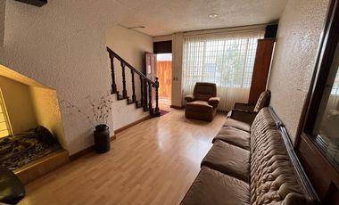 AMPLIA Y UBICADÍSIMA CASA EN SAN JERÓNIMO LÍDICE.