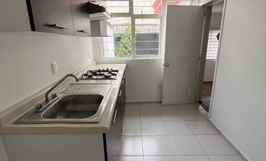 AMPLIA Y UBICADÍSIMA CASA EN SAN JERÓNIMO LÍDICE.