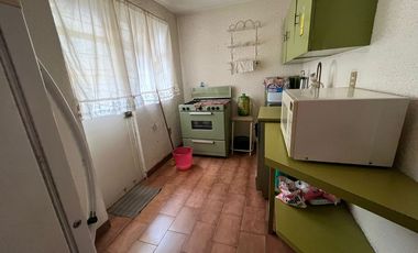 AMPLIA Y UBICADÍSIMA CASA EN SAN JERÓNIMO LÍDICE.