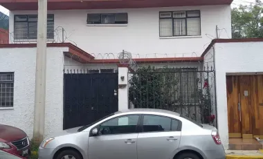 AMPLIA Y UBICADÍSIMA CASA EN SAN JERÓNIMO LÍDICE.