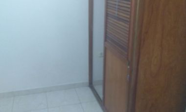 SE ARRIENDA APARTAESTUDIO BARRIO ROCIO.