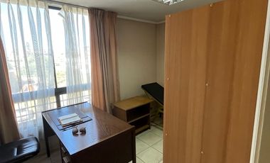 Excelente Oficina hall de entrada +2 privados,2 baños,1 estacionamiento