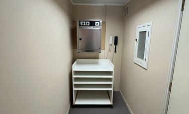 Excelente Oficina hall de entrada +2 privados,2 baños,1 estacionamiento