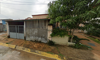 CASA DE RECUPERACIÓN BANCARIA, EN CALLE PRIMAVERA, COLONIA PASEO DE LAS ARBOLEDAS, COSOLEACAQUE, VERACRUZ. ¡NO CREDITOS!