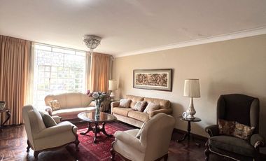 AMPLIA CASA EN EL LIMITE DE LINCE Y SAN ISIDRO EN VENTA