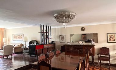 AMPLIA CASA EN EL LIMITE DE LINCE Y SAN ISIDRO EN VENTA