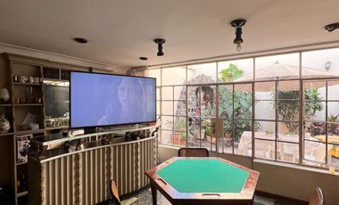 AMPLIA CASA EN EL LIMITE DE LINCE Y SAN ISIDRO EN VENTA