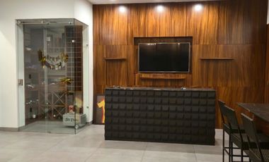 Venta de Loft con acabados Luxury, como parota, mármol, granito, cristal templado, laja con un diseño moderno, en el Fraccionamiento Lomas del Sur.