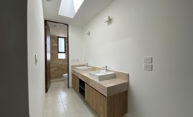 Renta casa nueva en Zibata