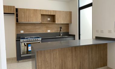 Renta casa nueva en Zibata